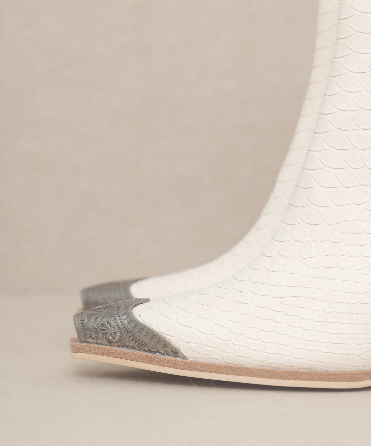 ZION METAL TOE BOOTIE