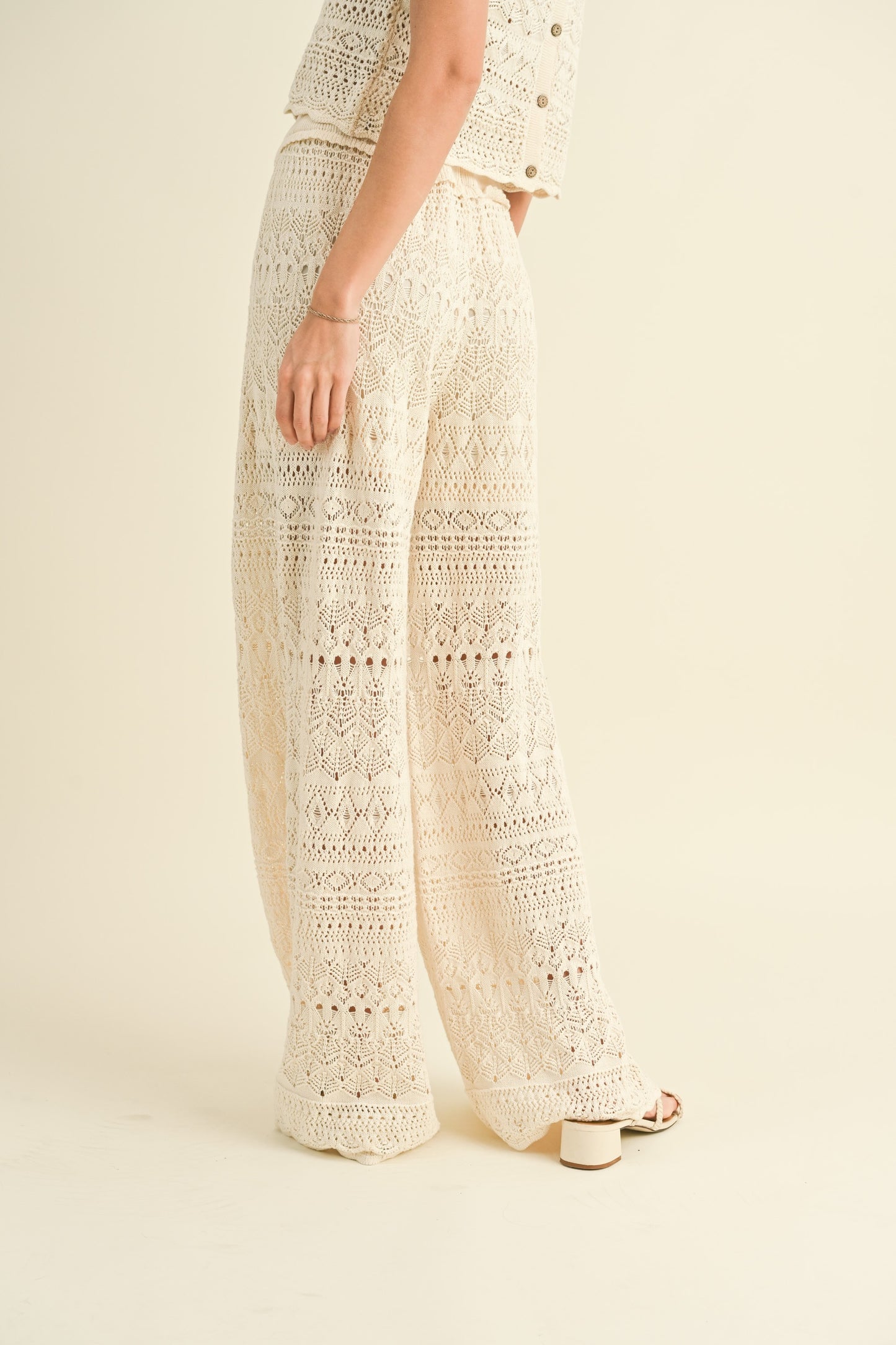 MIX AND MATCH CROCHET PANTS