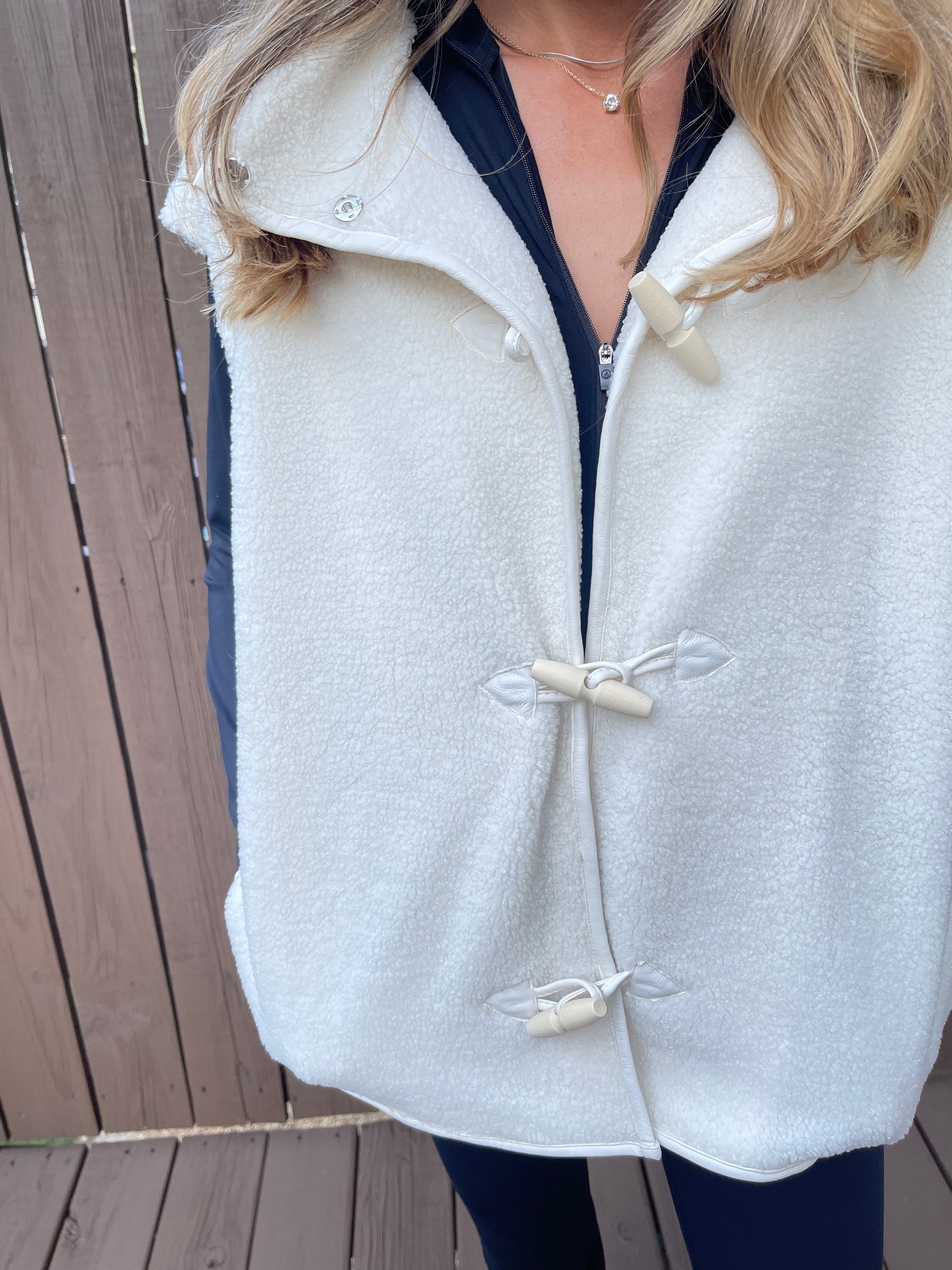 BUNDLE UP SHERPA VEST