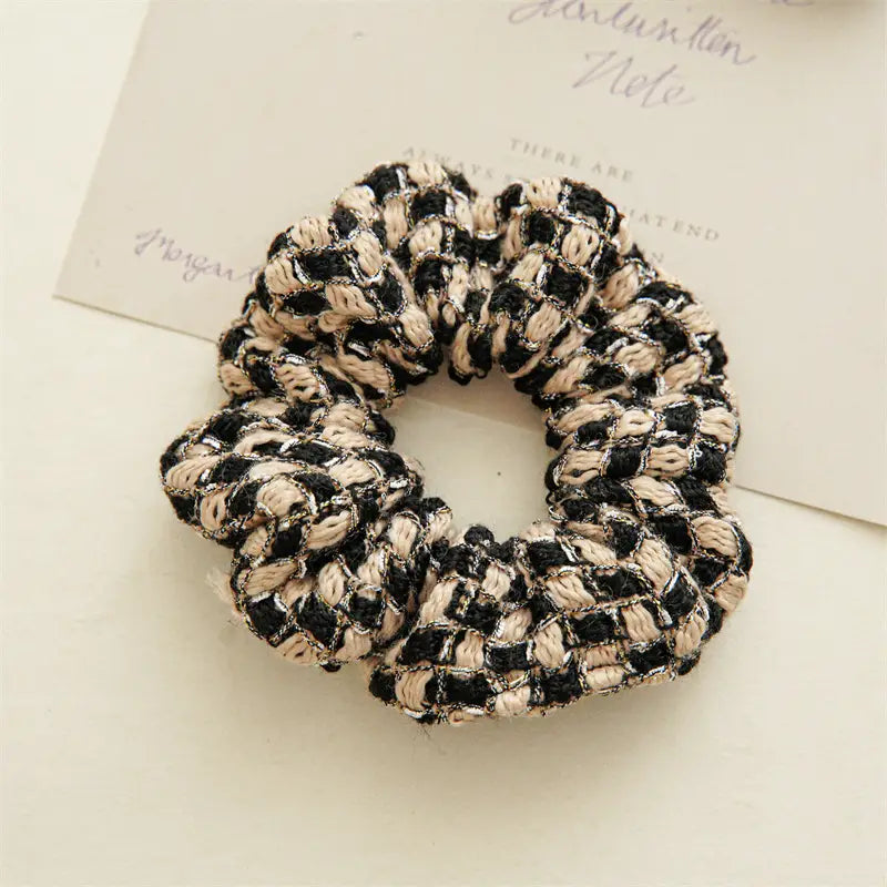 CHECKERED TWEED SCRUNCHIE