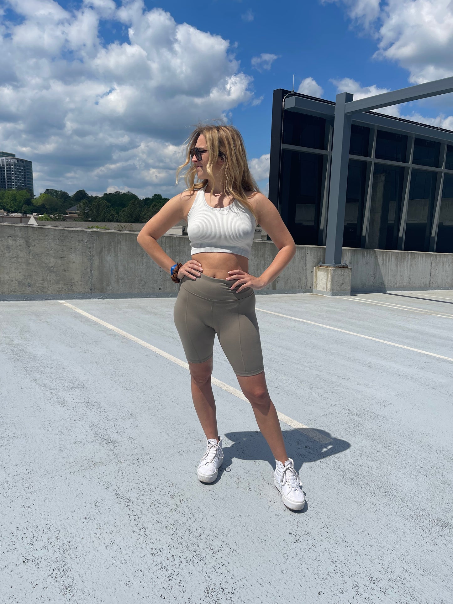 KNOCKOUT BIKER SHORTS