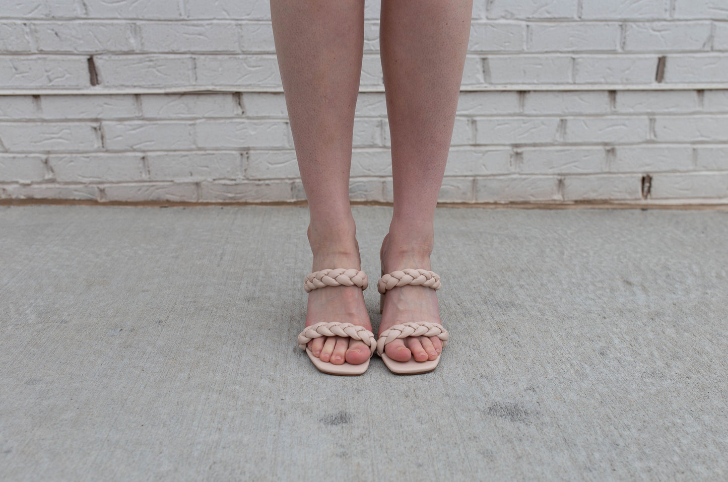 BASKET WEAVE CHUNKY HEEL SANDALS