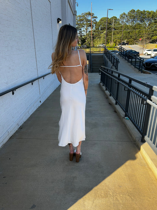 SHE'S THE ONE MIDI DRESS