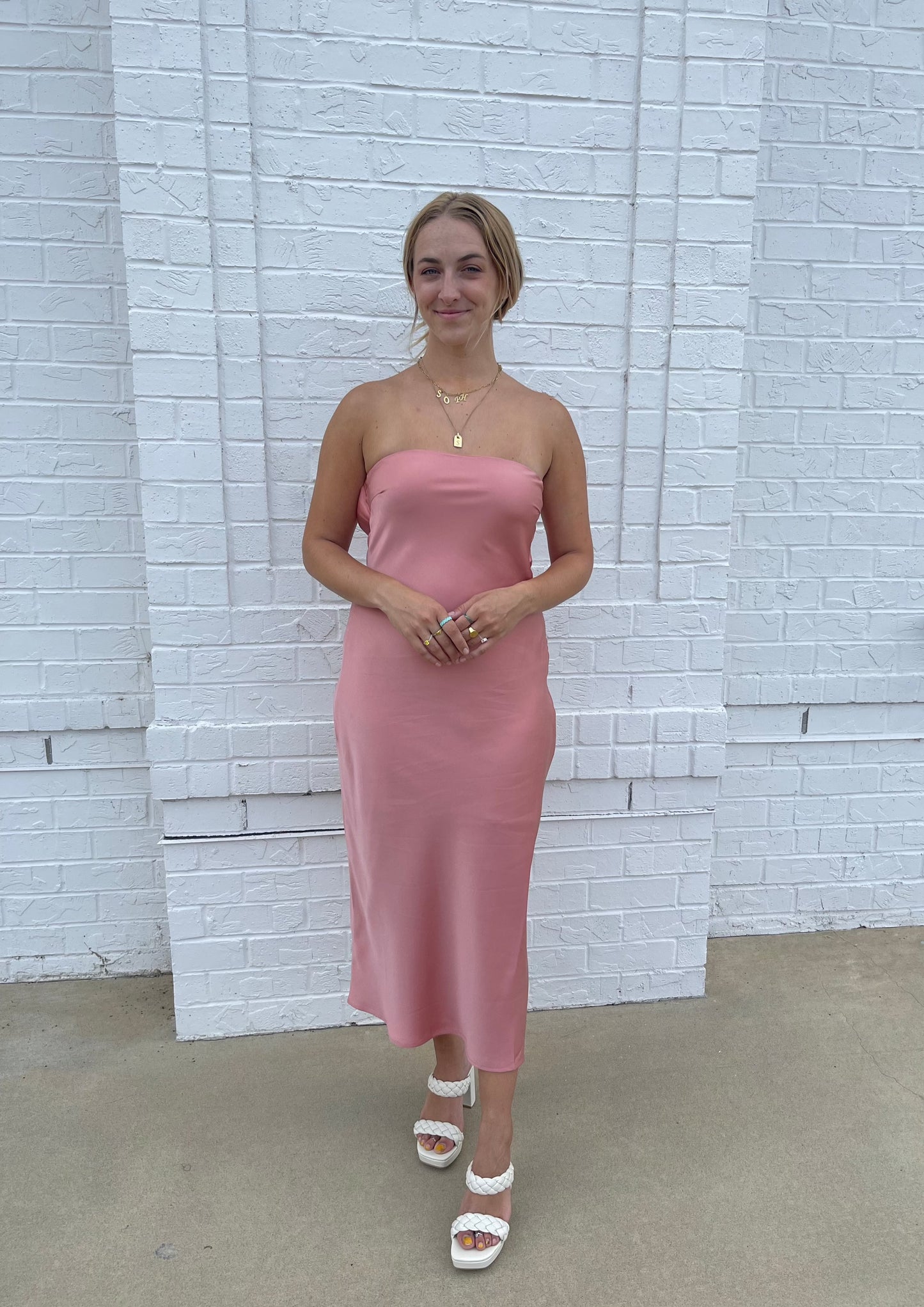 DUSTY PEACH STRAPLESS MIDI DRESS