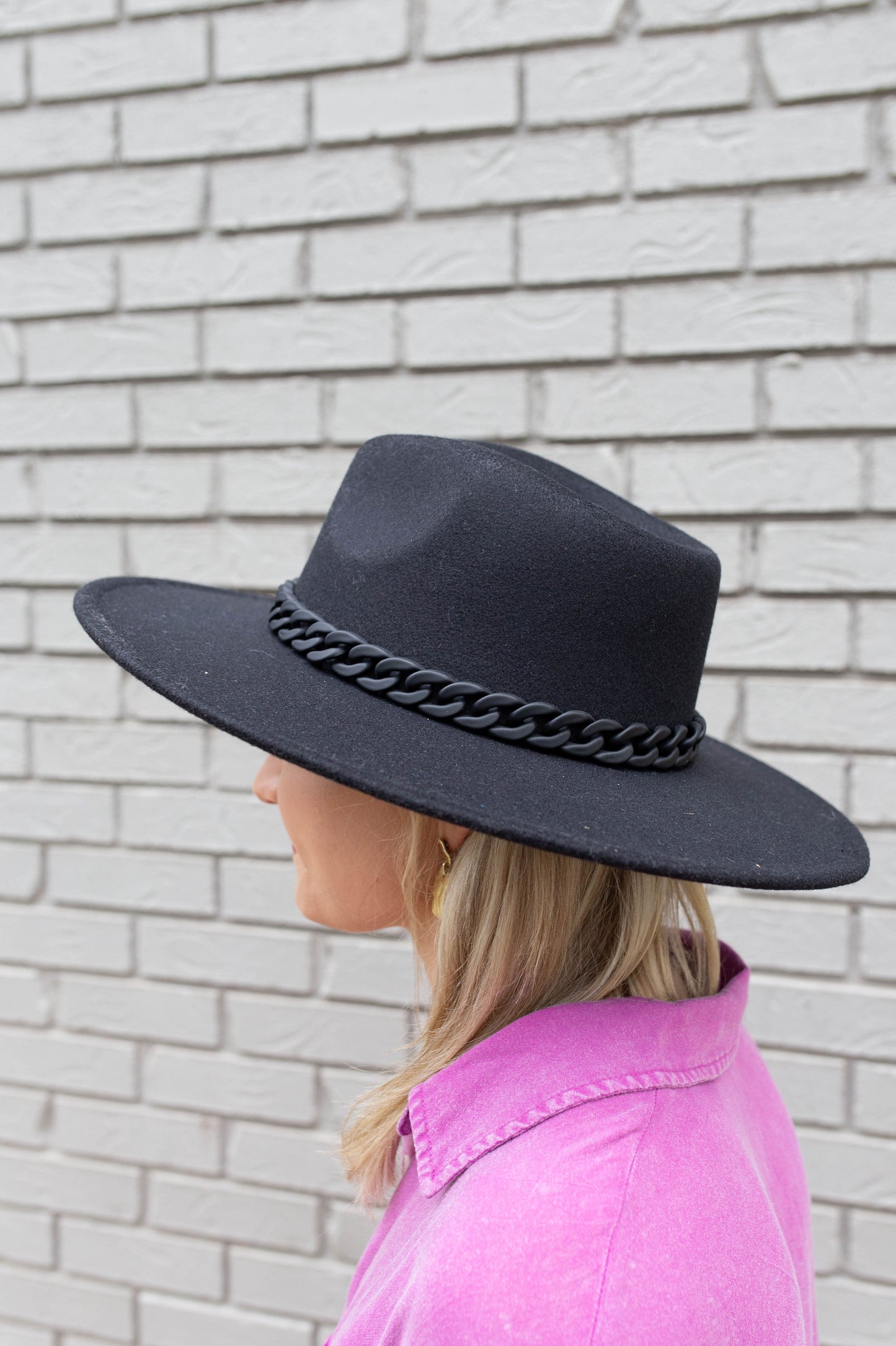 EBONY FLAT BRIM HAT