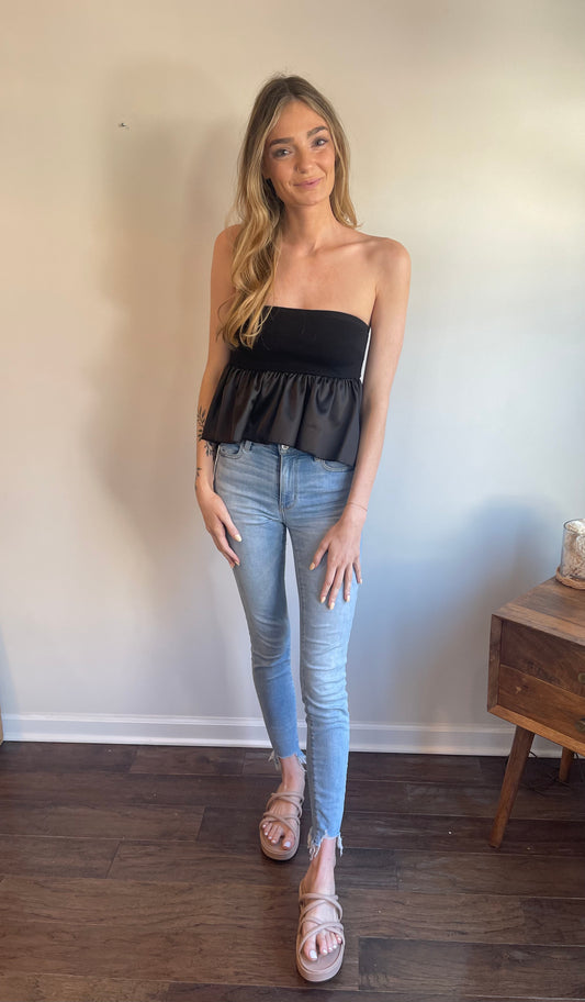 SHADOW RUFFLE TOP